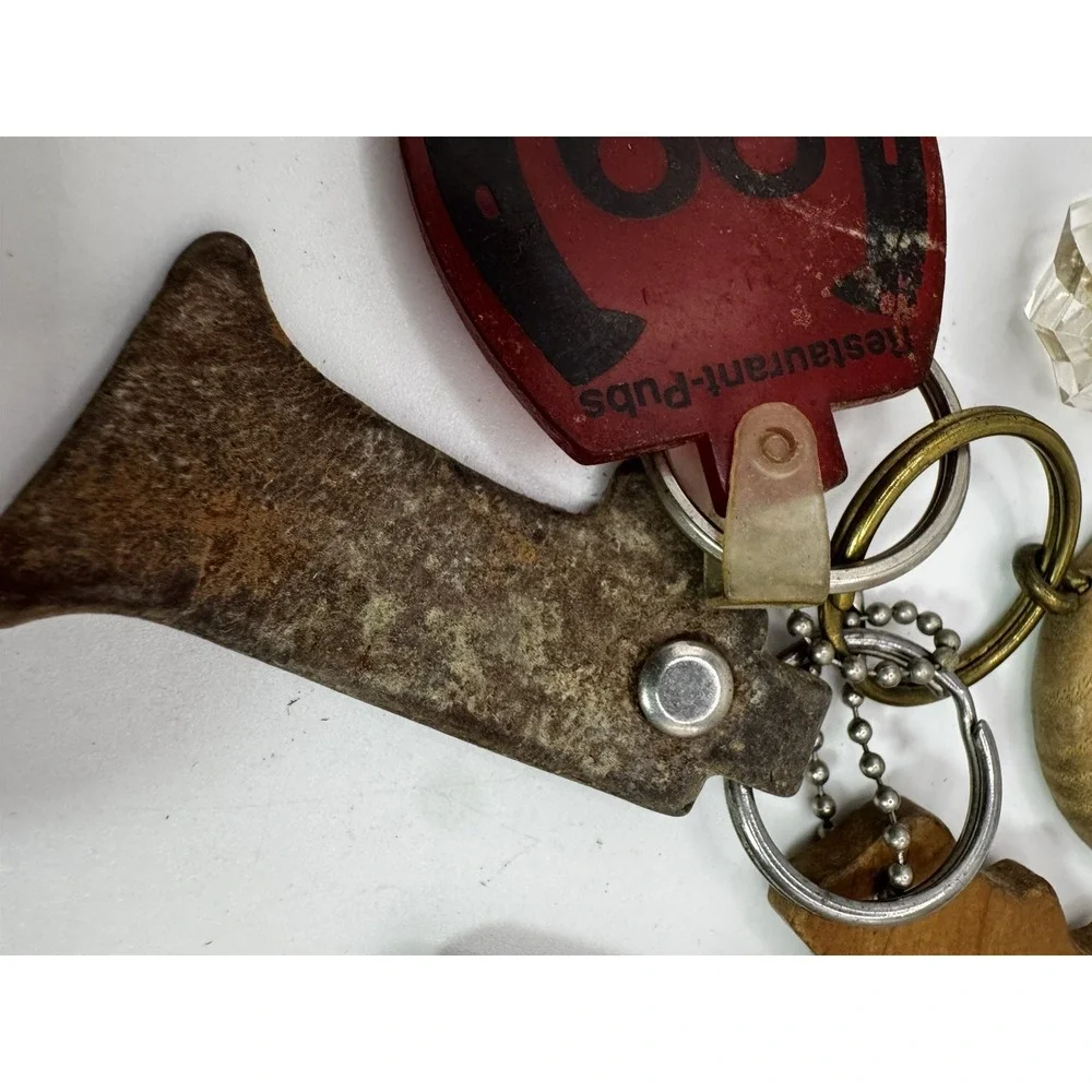 Assorted Bundle Of Vintage Keychains - Butterfly Dog Advertising